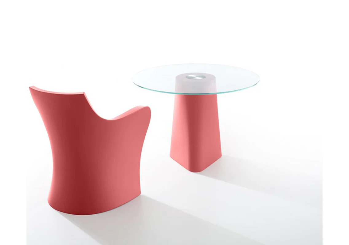 b-line-adam-crystal-round-table-03_2500x