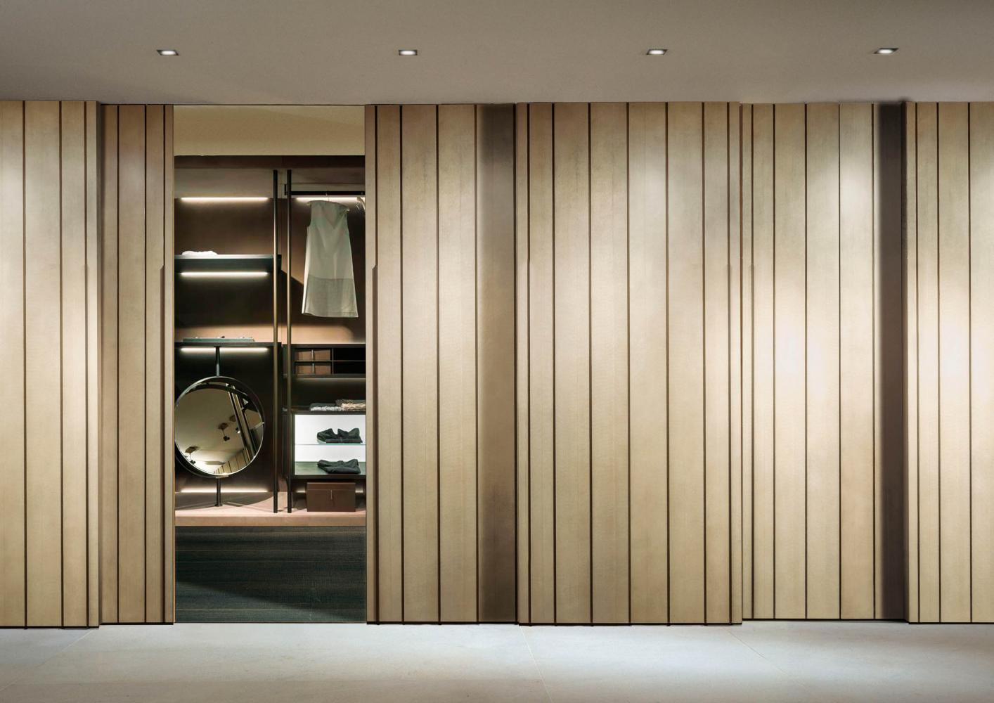 laurameroni-harvey-walkin-closet_9_0