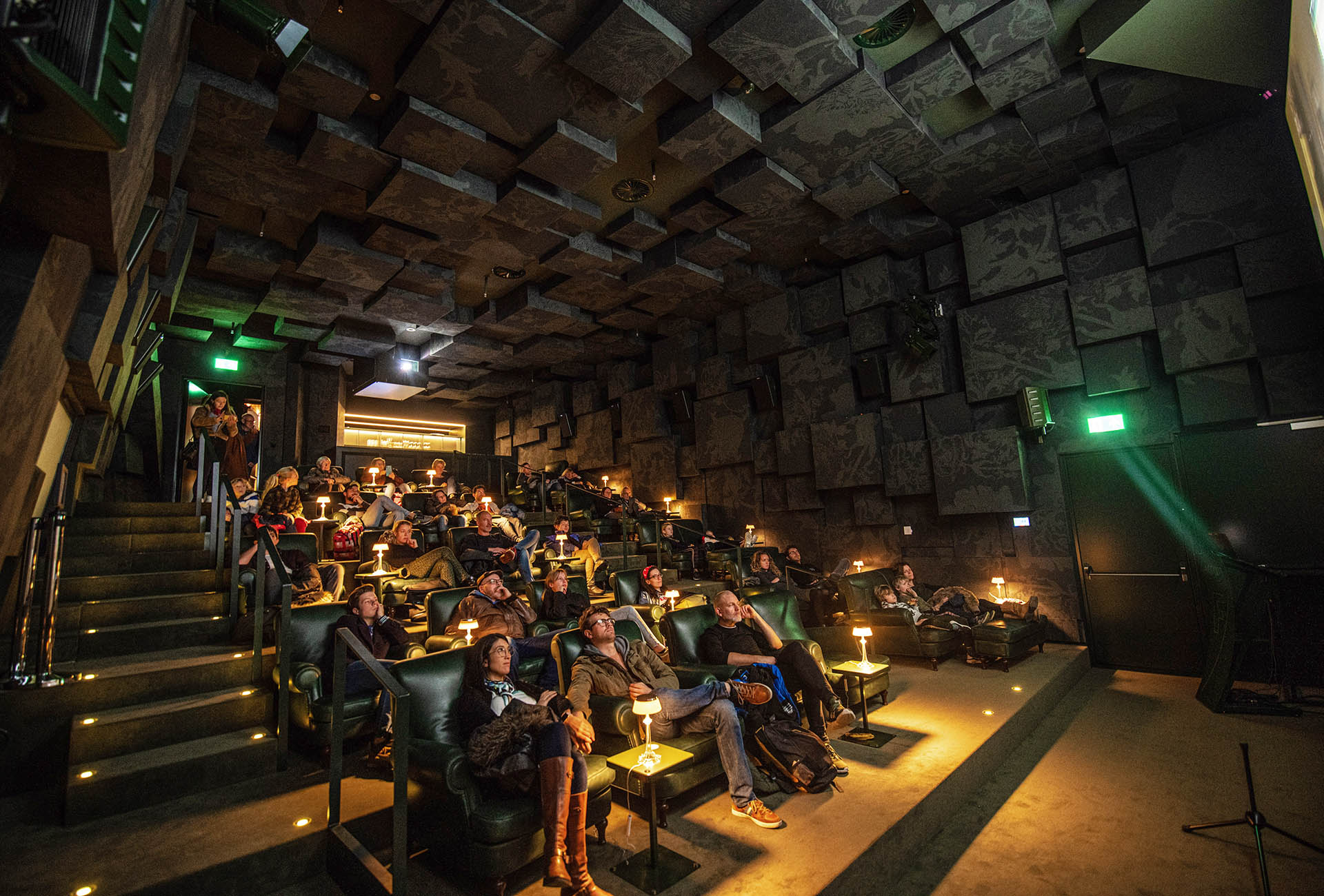 1_Loungezaal-Forum-Groningen-c-Knelis