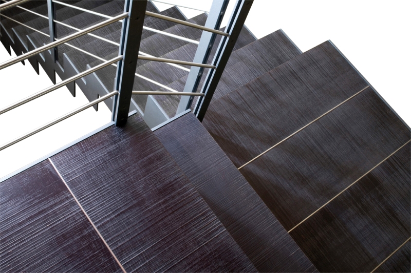 iron-stairs-elite-strike-graffiti2-alfascale