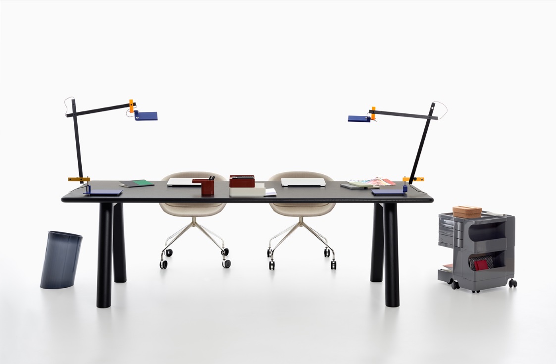 b-line-tran-tran-table-desk