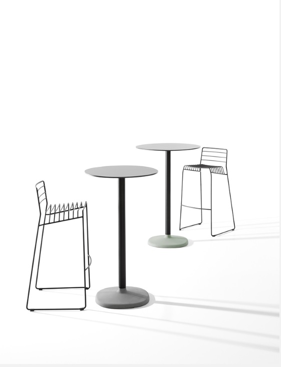 Fonda-bar-table-b-line