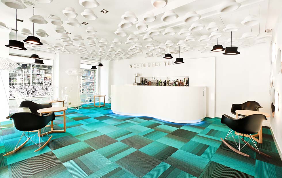 Jeeves-Wooster-at-Portago-Urban-Hotel-Coctail-Lounge-Granada-Spain-innermost