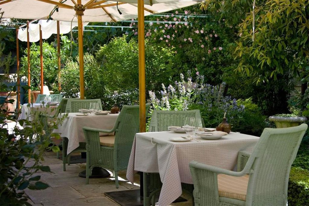 bonacina_riconoscimenti_e_referenze_contract_hotellamirande_avignon_2